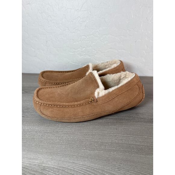 UGG Ascot Mens Slippers Loafer Size 10 Chestnut Suede Sheepskin Slip On - Picture 1 of 8